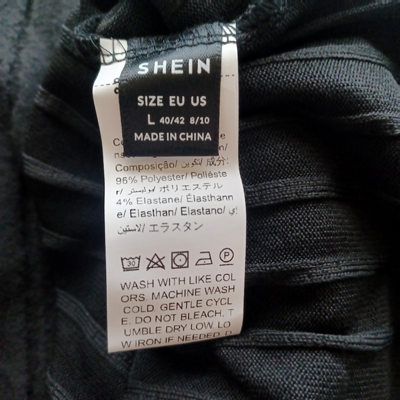 Black Long Sleeved mid-collar T-shirt - Picture 3 of 3